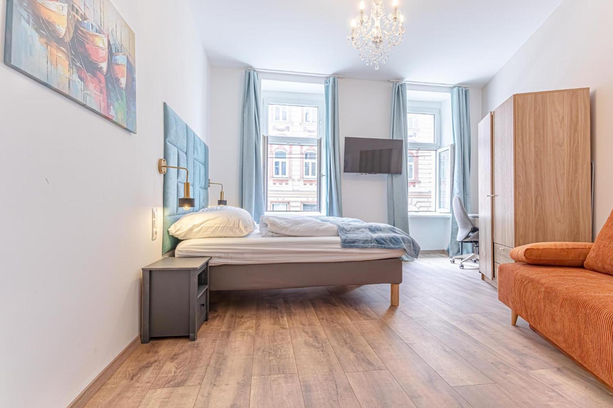 Cost Effective City Life 1Br In Classic Building Вена Экстерьер фото